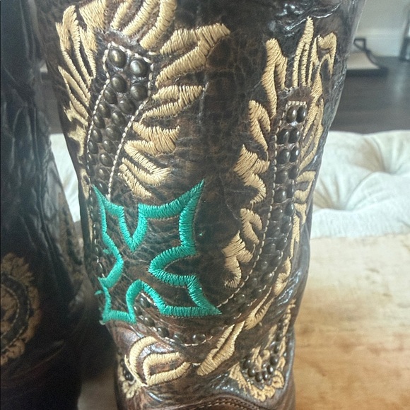 Corral Women’s 6 Brown Western Cowboy Boots Embroidered Beaded Horseshoe & Cross - Picture 3 of 7